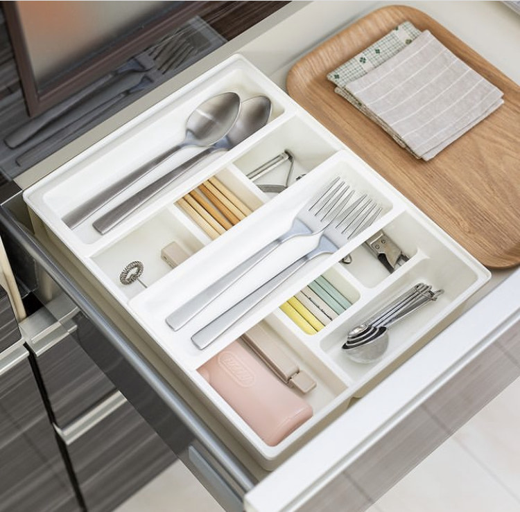 スライド式カトラリーケース | SHOP NEWS｜洛北阪急スクエア