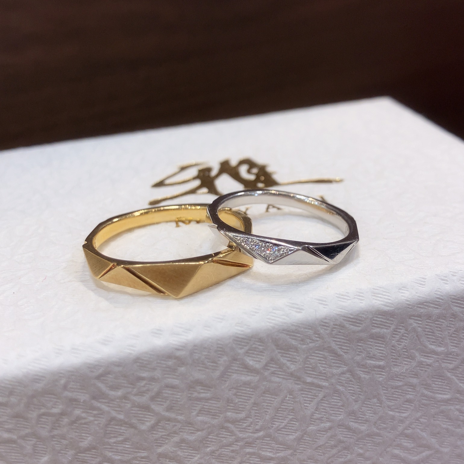 マツヤマ・雅-miyabi- | 宝石カットみたいな結婚指輪(ペアリング